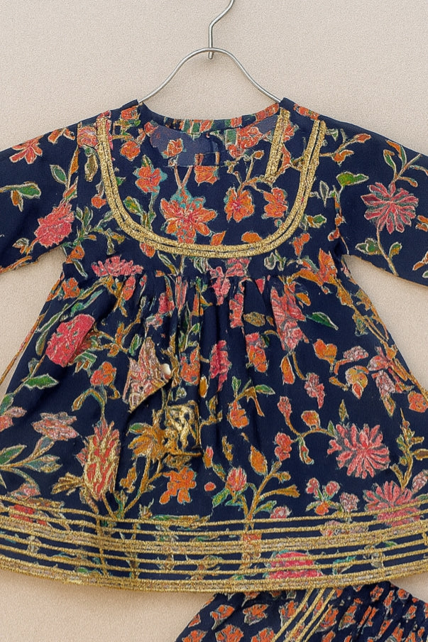Ethnic printed twinning set with mirror lace