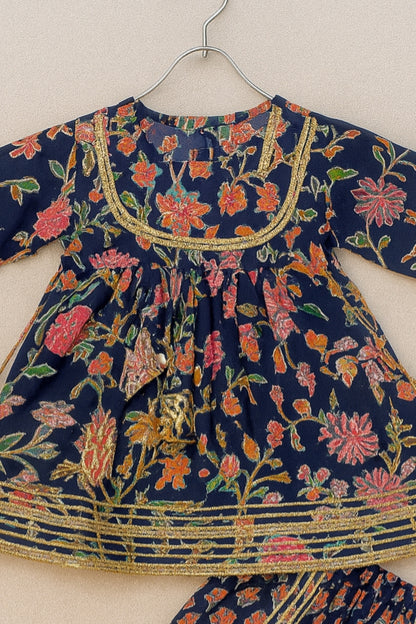 Ethnic printed twinning set with mirror lace