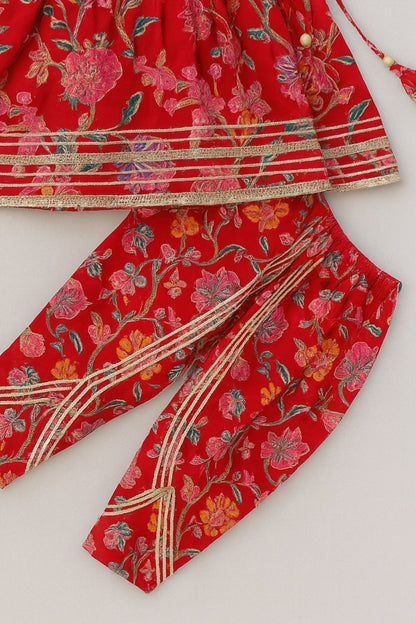 Ethnic printed twinning set with mirror lace