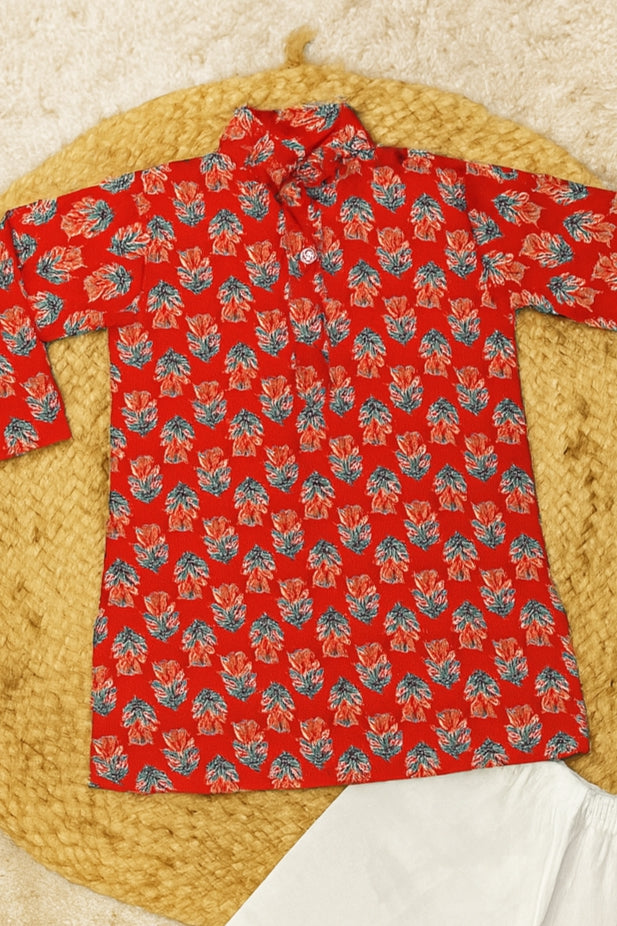 Cotton kurta pyjama set with festive prints
