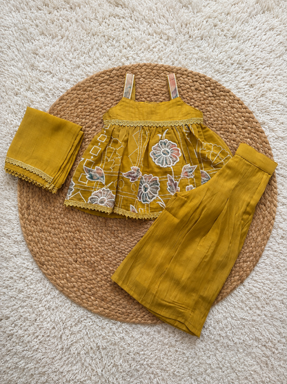 Mustard Blossom Ethnic Set