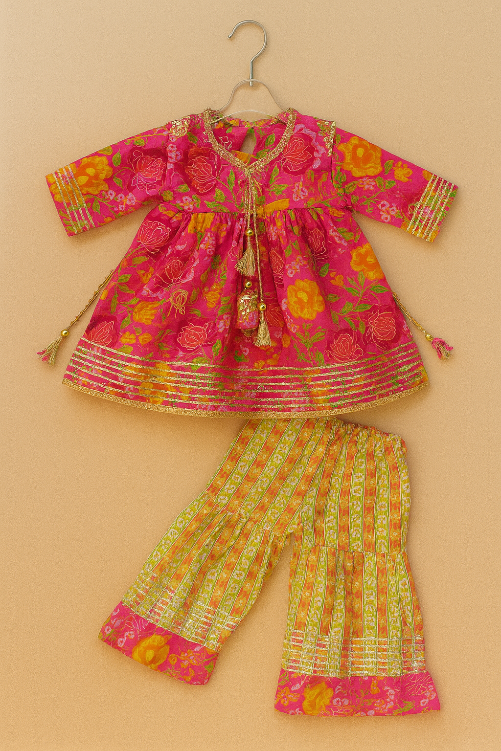 Ethnic printed twinning set with mirror lace