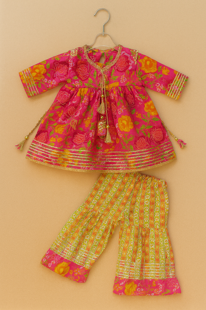 Ethnic printed twinning set with mirror lace
