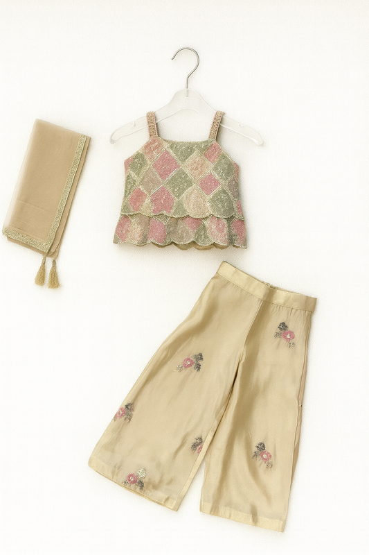 Scallop-Layered Diamond Blouse Set for Girls