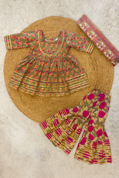 Festive Ethnic Sets with Floral Brocade Dupatta