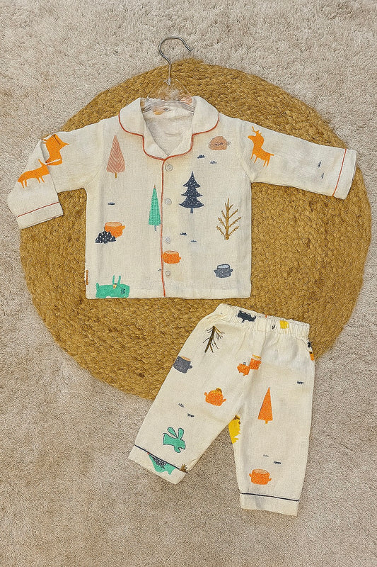 White cotton night suit with forest animal print