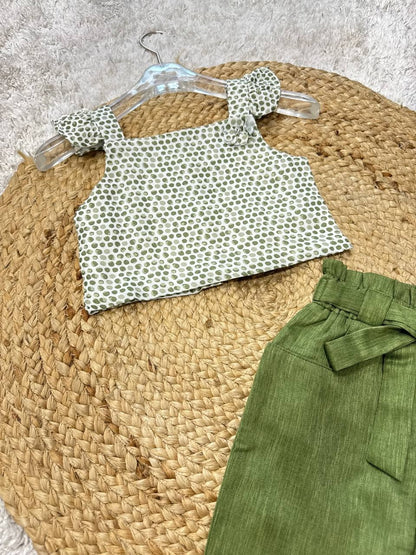 Stylish Polka Dot Crop Top with Belted Pants Set